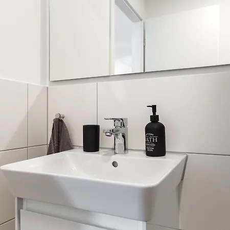 Happy Living - Am Bodensee Mit Billard & Balkon By Living Timeless Apartment