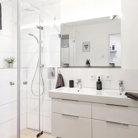 Happy Living - Am Bodensee Mit Billard & Balkon By Living Timeless Apartamento