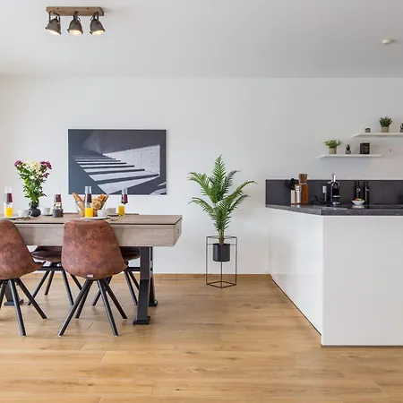 Happy Living - Am Bodensee Mit Billard & Balkon By Living Timeless Apartamento *