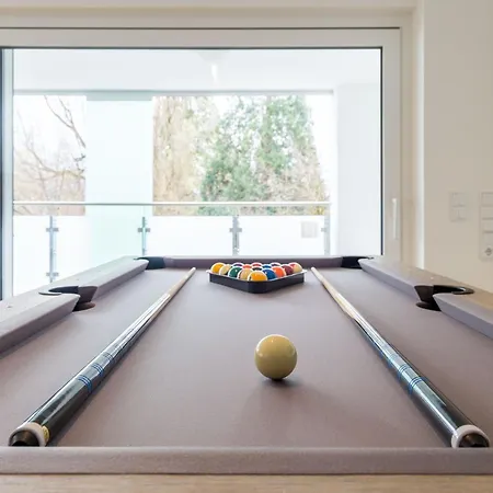 Happy Living - Am Bodensee Mit Billard & Balkon By Living Timeless Apartamento Friedrichshafen